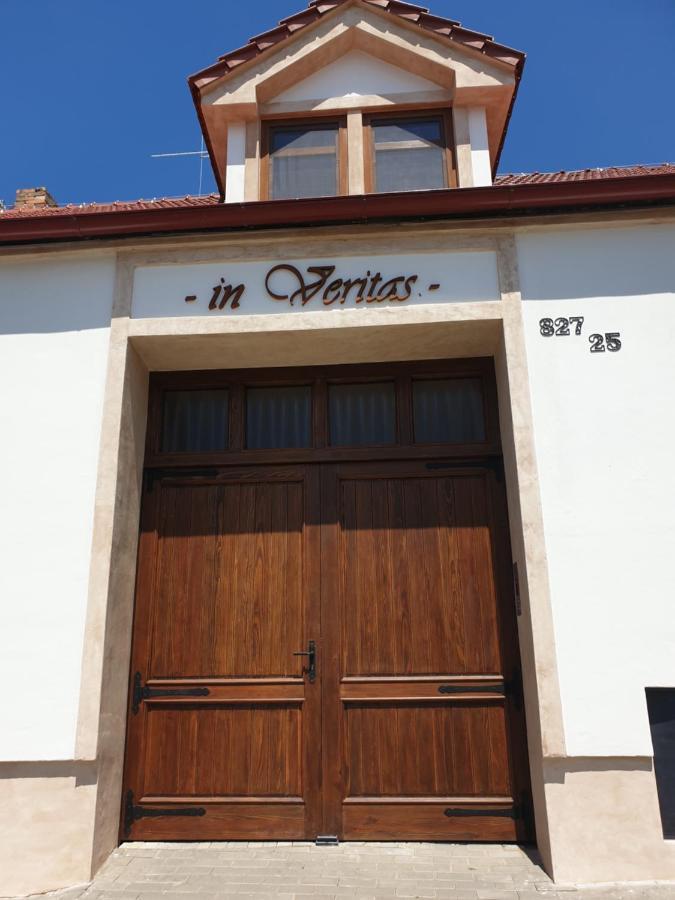 Apartmany In Veritas Mikulov Exterior photo